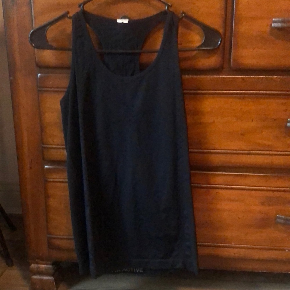 Zyia Black Seamless Tank gently worn